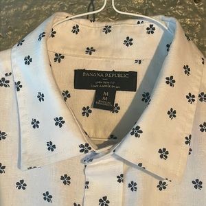 Banana republic linen short sleeve shirt - medium